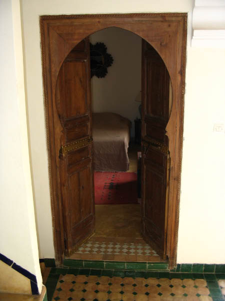 5094-marrakech-dar-al-karam-kids-room-door-apr13-2005