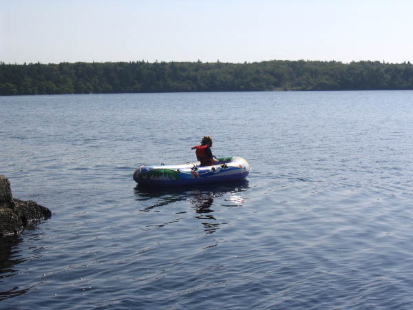 7933-east-coast-eric-dingy-lake-camp-aug08-2005