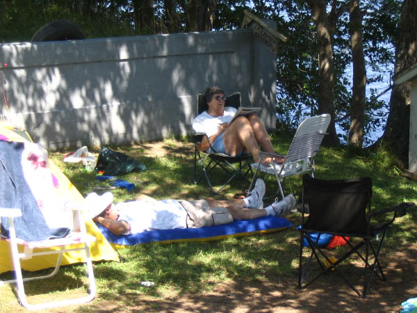 7963-east-coast-papa-nana-relaxing-camp-aug08-2005