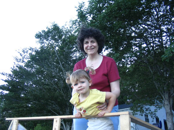7986-east-coast-amelia-aunt-anna-camp-aug08-2005