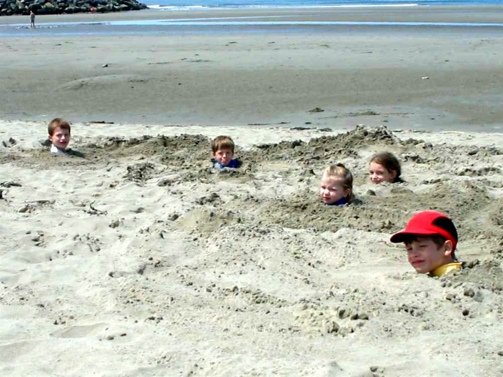 Growing kids in the sand