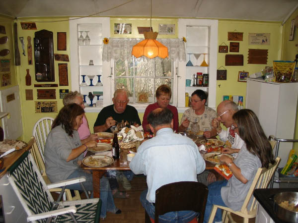 8715-farm-thanksgiving-dinner-table-oct9-2005